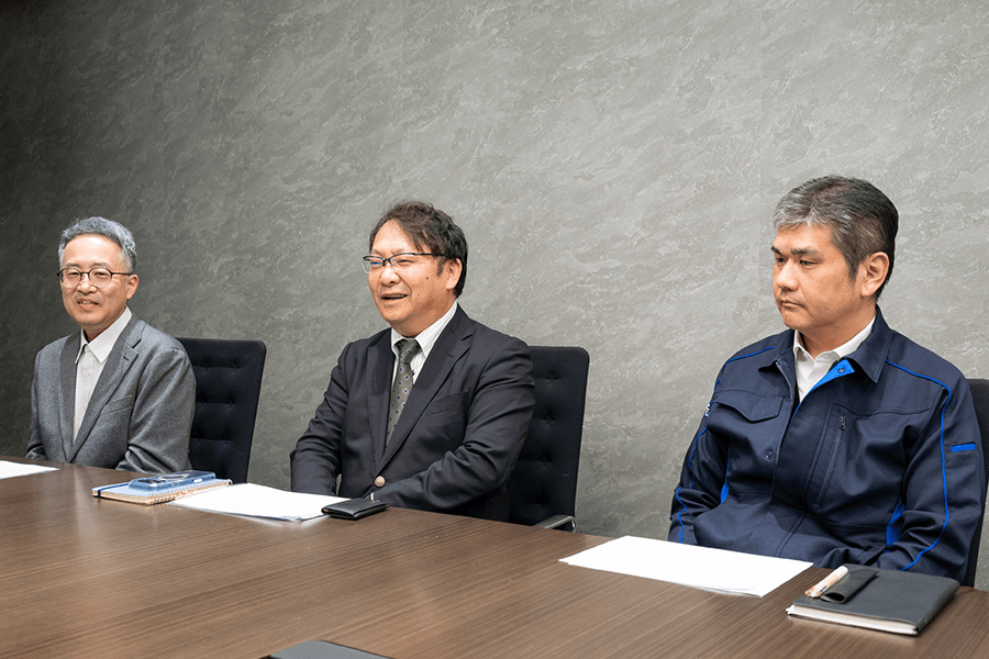 写真：左から 株式会社RFG不動産 篠原俊彦氏、上野辰美氏、陣内省吾氏